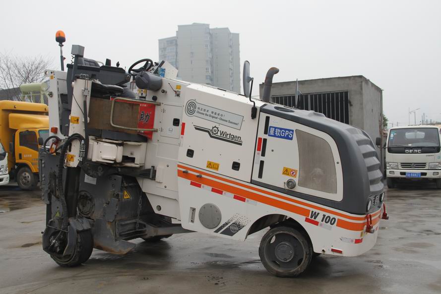 銑刨機